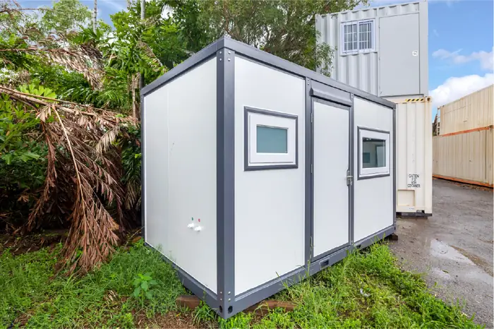 13ft Site Office with Bathroom, photo 3
