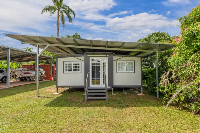 20ft Foldout Home, photo 2