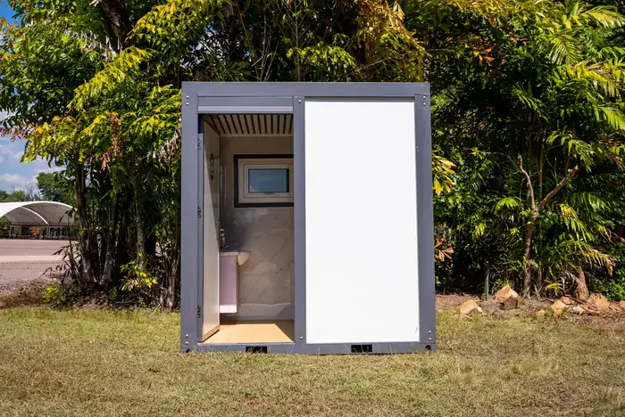 Deluxe Toilet and Shower, photo 1