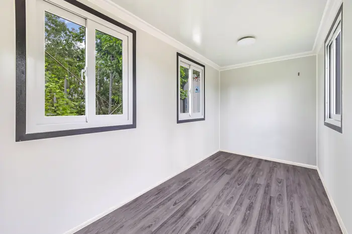 One Bedroom 20ft Building, photo 3