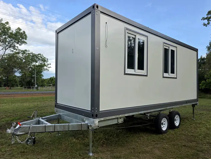 The Caravan, photo 3